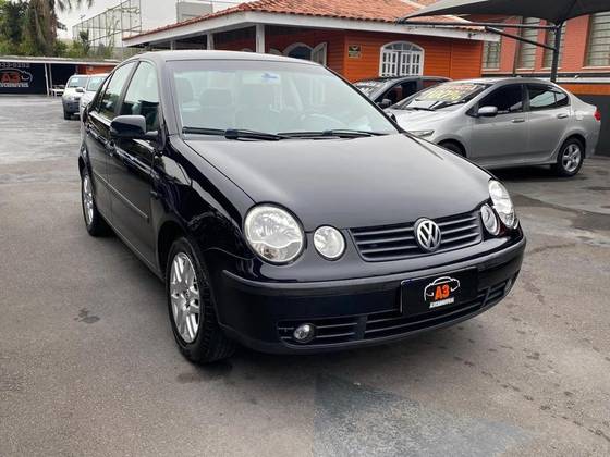 VOLKSWAGEN POLO SEDAN 1.6 MI 8V FLEX 4P MANUAL VOLKSWAGEN POLO SEDAN 1.6 MI 8V FLEX 4P MANUAL